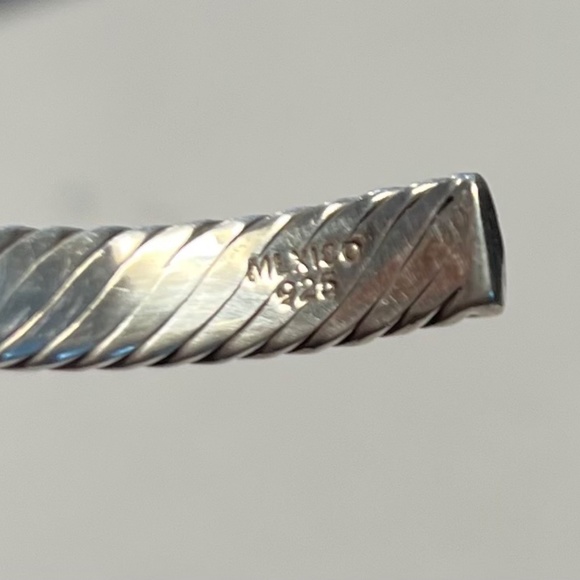 Funky Sterling and Red Stone Cuff Bracelet - Picture 6 of 6